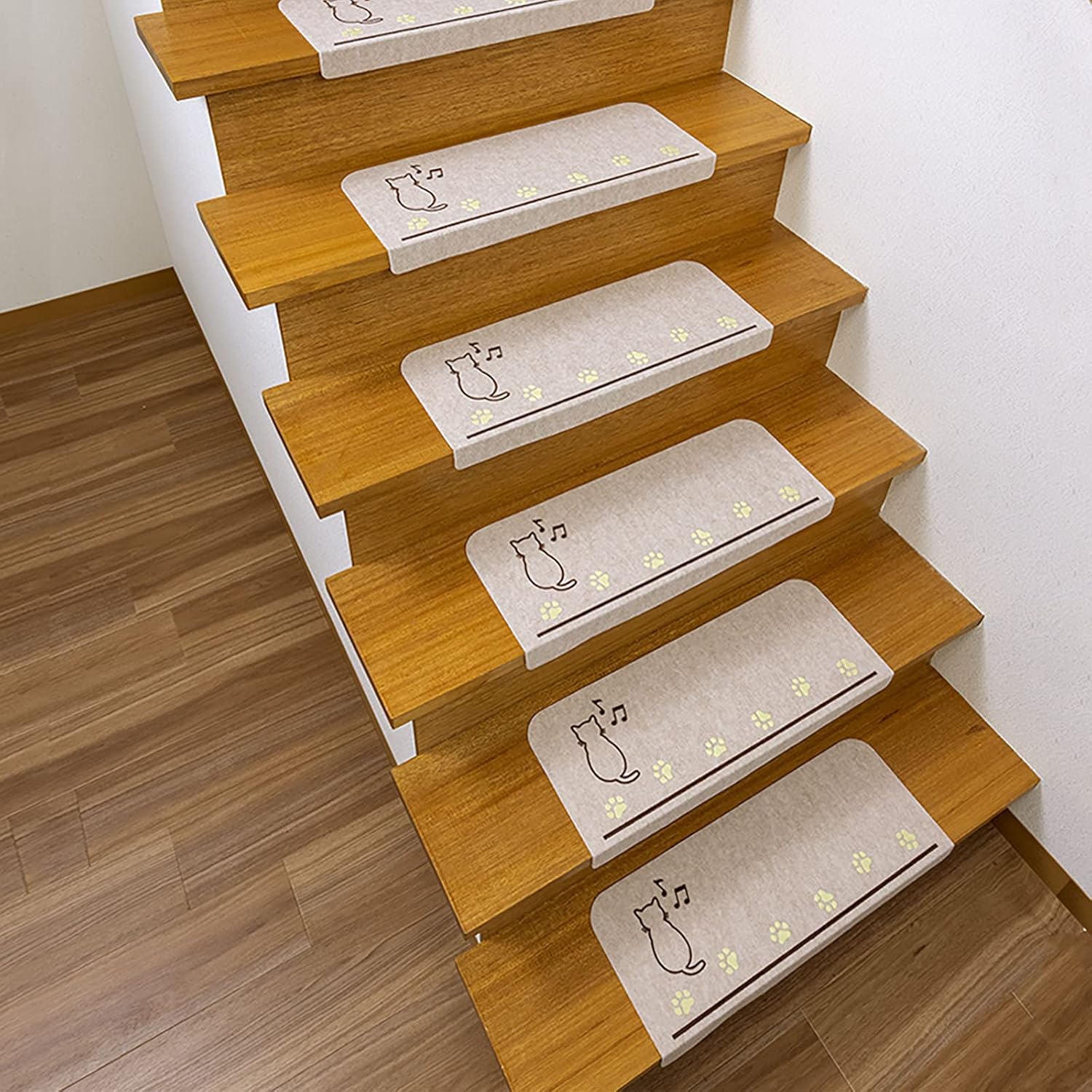 A859 伊万里焼 猫 ねこ染付 色絵 3匹 千客万来 開運招福 置物 縁起物 A859 伊万里焼 猫 ねこ染付 色絵 3匹 千客万来 開運招福 置物 縁起物